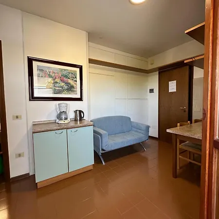 Valbella Con Piscina Apartment