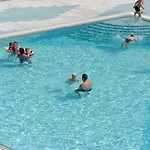 Apartment Valbella Con Piscina *