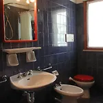 Apartment Valbella Con Piscina *