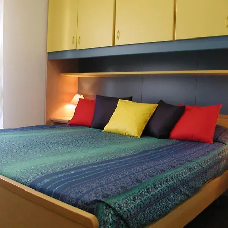 Appartamento Valbella Con Piscina *