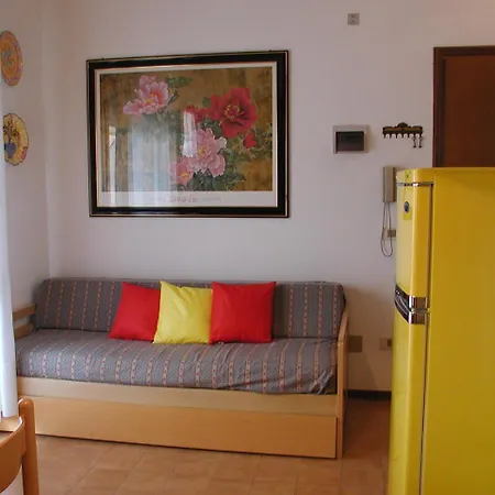 Valbella Con Piscina Immobiliare Friuli