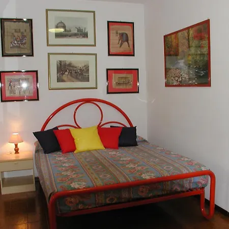 Valbella Con Piscina Διαμέρισμα