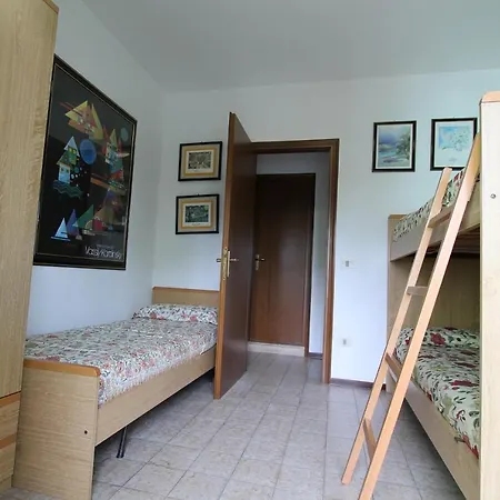 Valbella Con Piscina Immobiliare Friuli Apartment