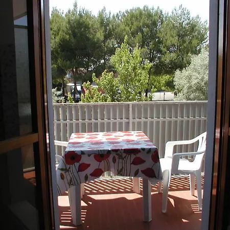 Valbella Con Piscina Immobiliare Friuli