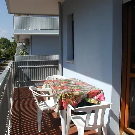 Valbella Con Piscina Appartamento Bibione