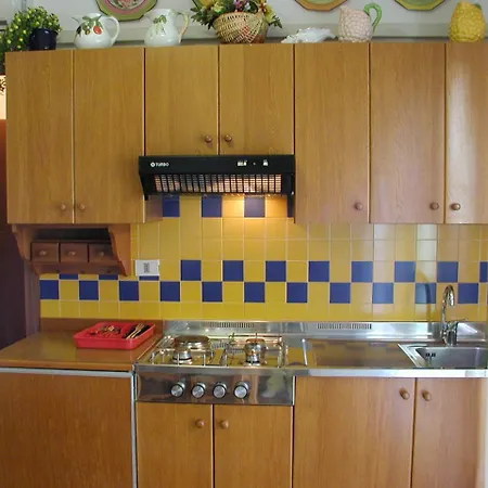 Valbella Con Piscina Μπιμπιόνε