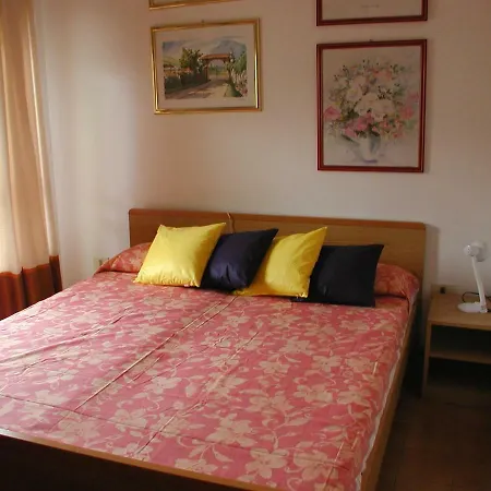 Apartment Valbella Con Piscina Immobiliare Friuli
