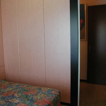 Valbella Con Piscina Appartamento