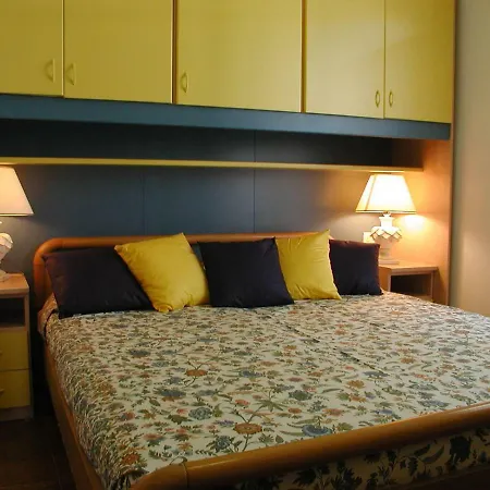 Valbella Con Piscina Daire Bibione