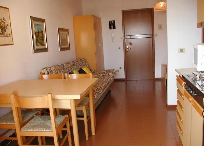 Appartement Valbella Con Piscina