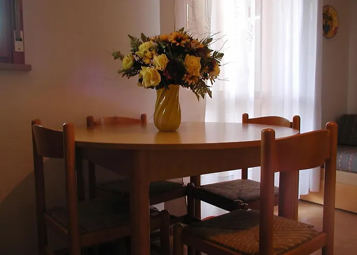 Valbella Con Piscina Apartment