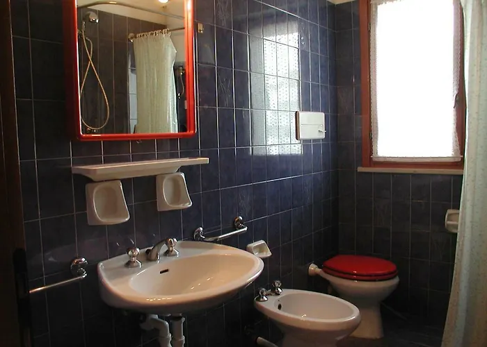 Lägenhet Valbella Con Piscina *