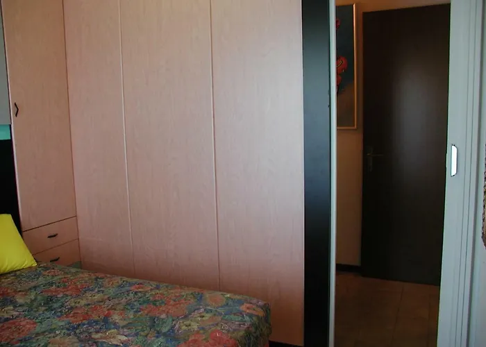 Valbella Con Piscina Lägenhet